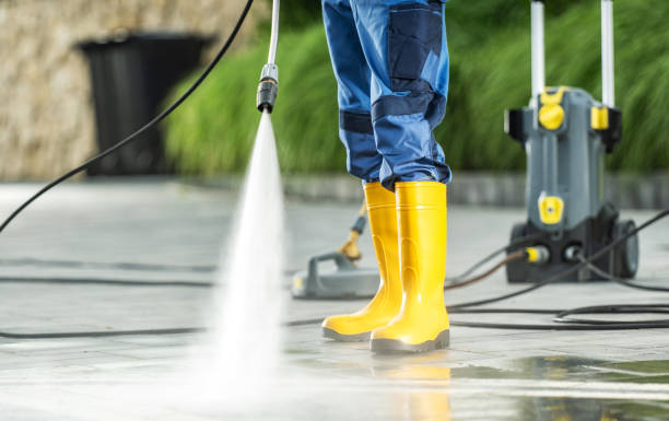 Best Commercial Pressure Washing  in Richlands, NC